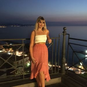 Meet your Posher, Maria-christina